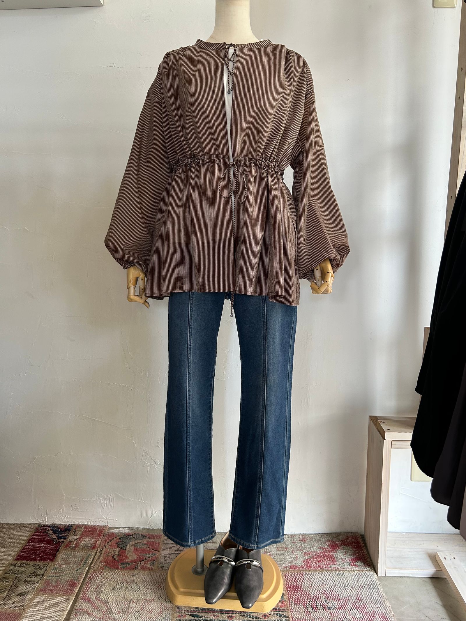 CPUパネルラインストレートデニム ブリーチ