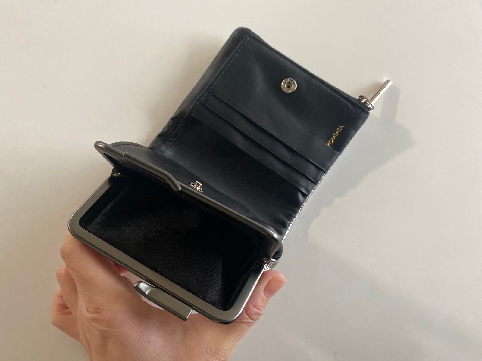 CORO LZIP FRAME PURSE SHORT シルバー