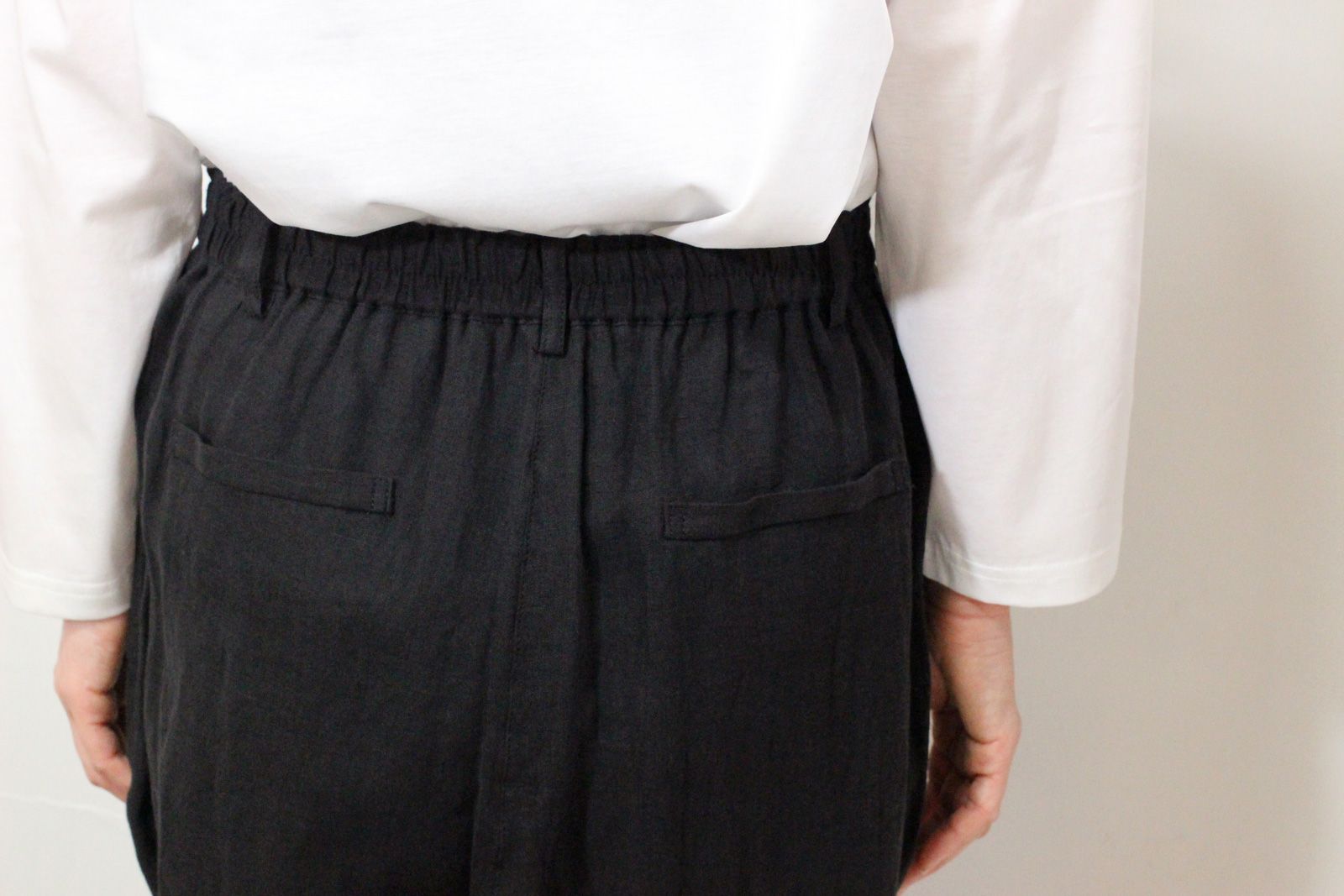 クロップドリネンパンツ ブラック