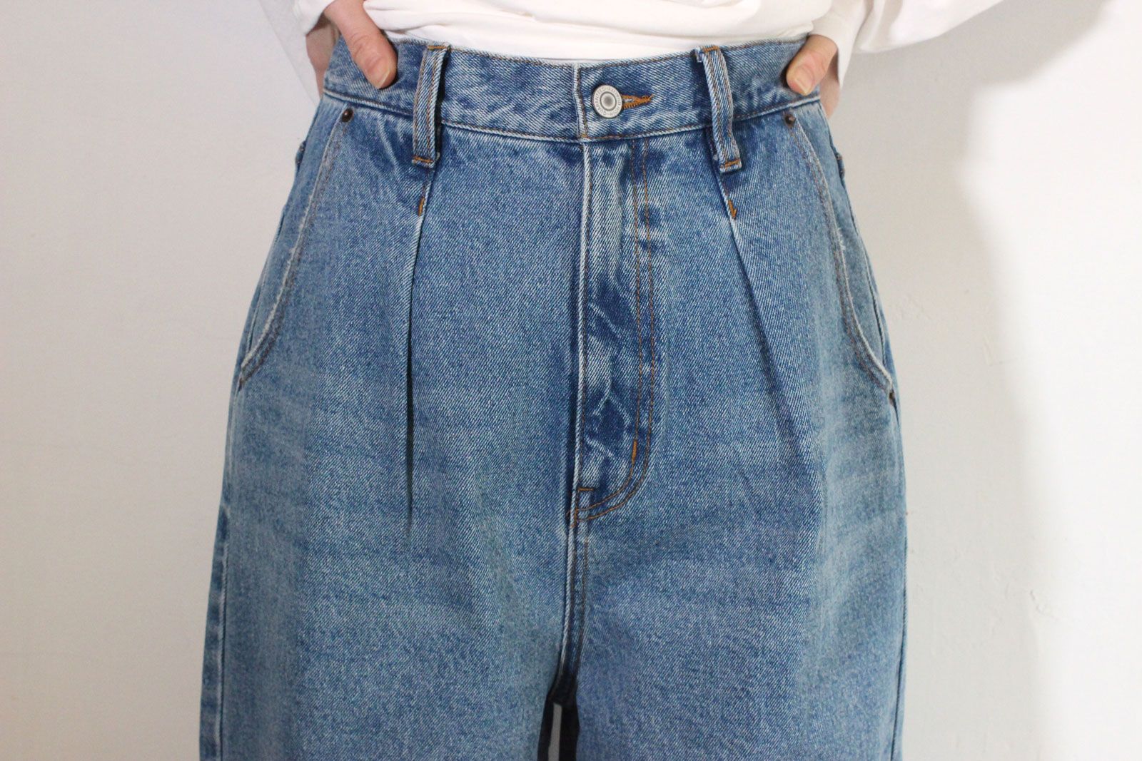 LASER CUT WIDE DENIM ブルー