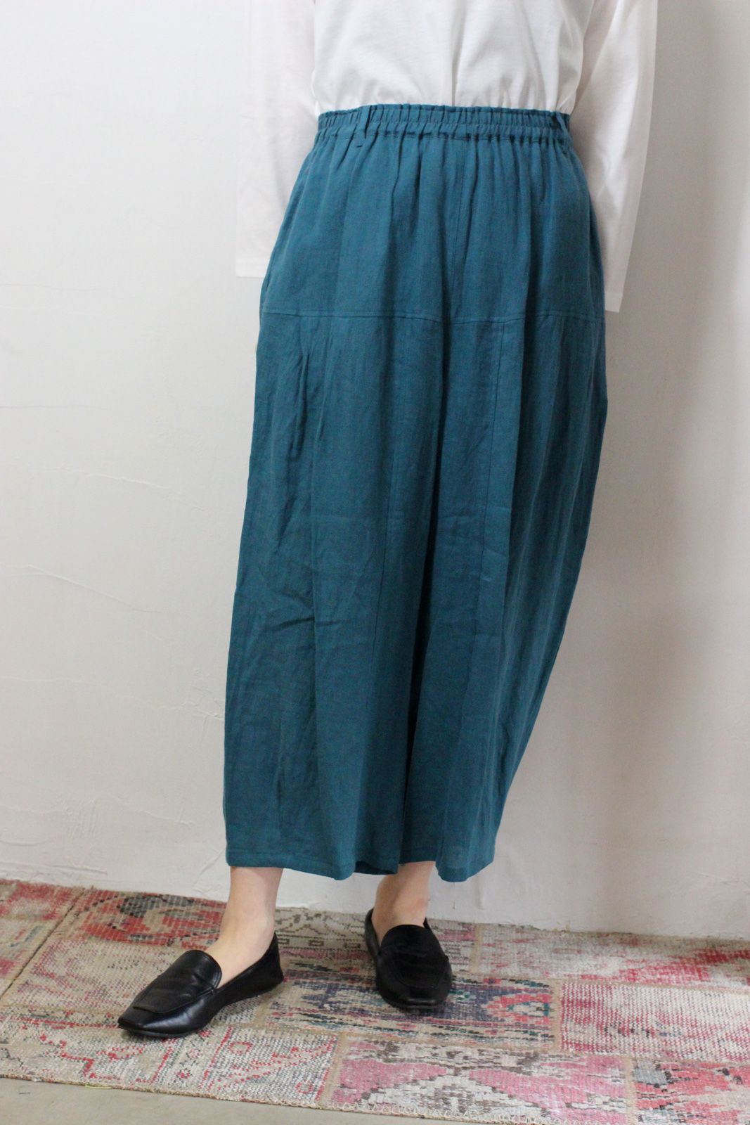クロップドリネンパンツ ブルー