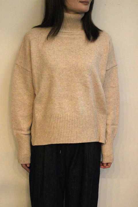 エアーヤーンコットンコモドニットタートル ベージュ