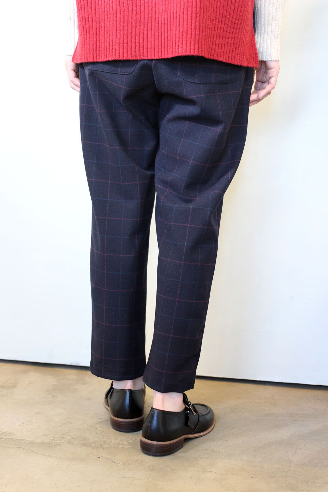 モナルーチェチェック両面起毛テーパードパンツ ネイビー