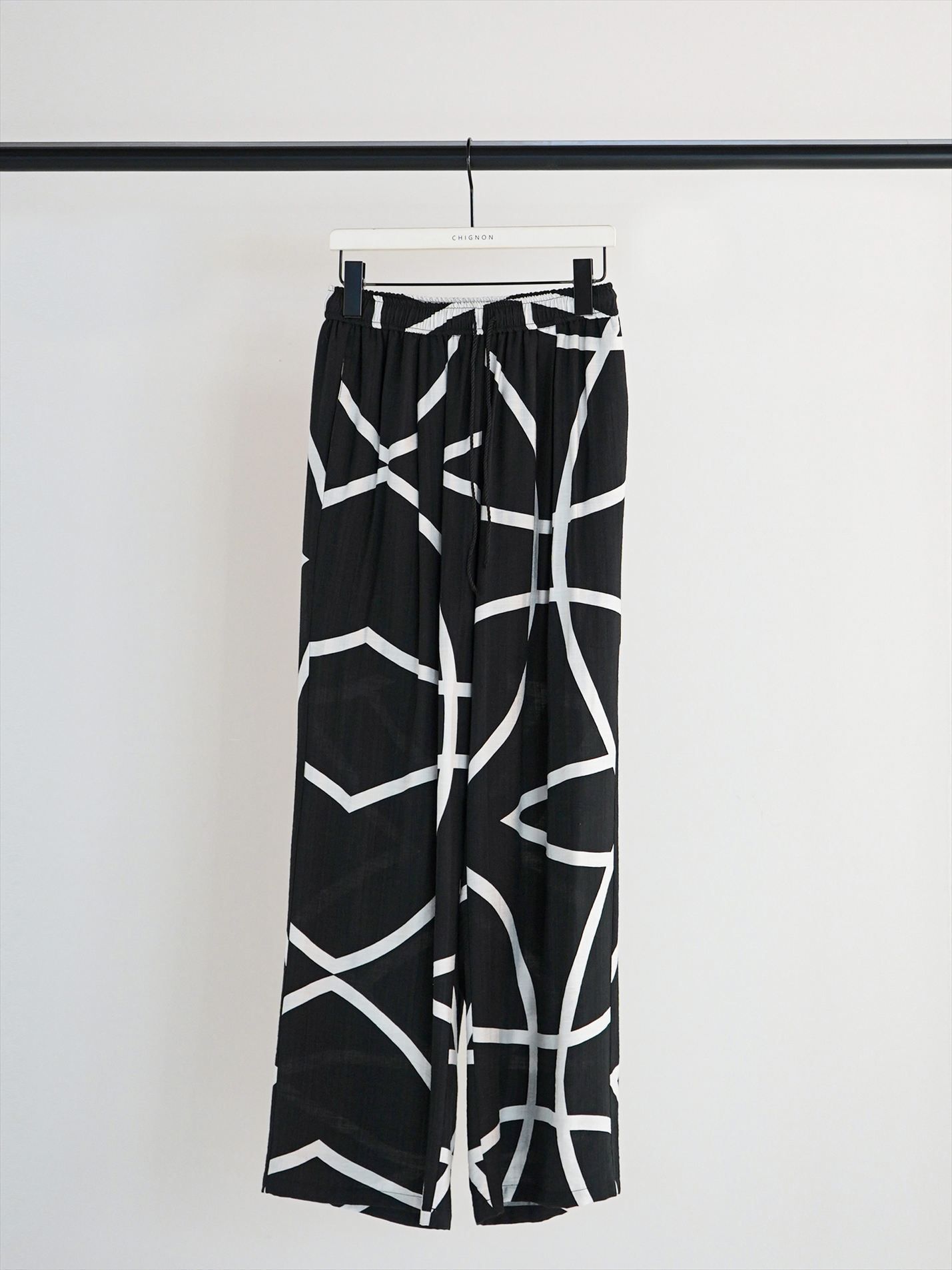 [3961-018KK] ラインプリントイージーPT ブラック