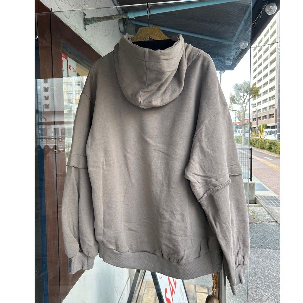 セントラル裏毛カットオフパーカー カーキグレー