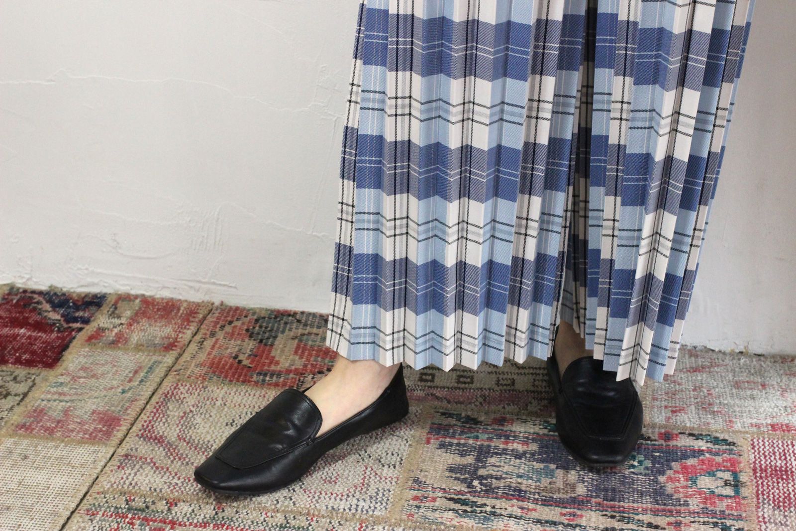 プリーツチャックパンツ ブルー