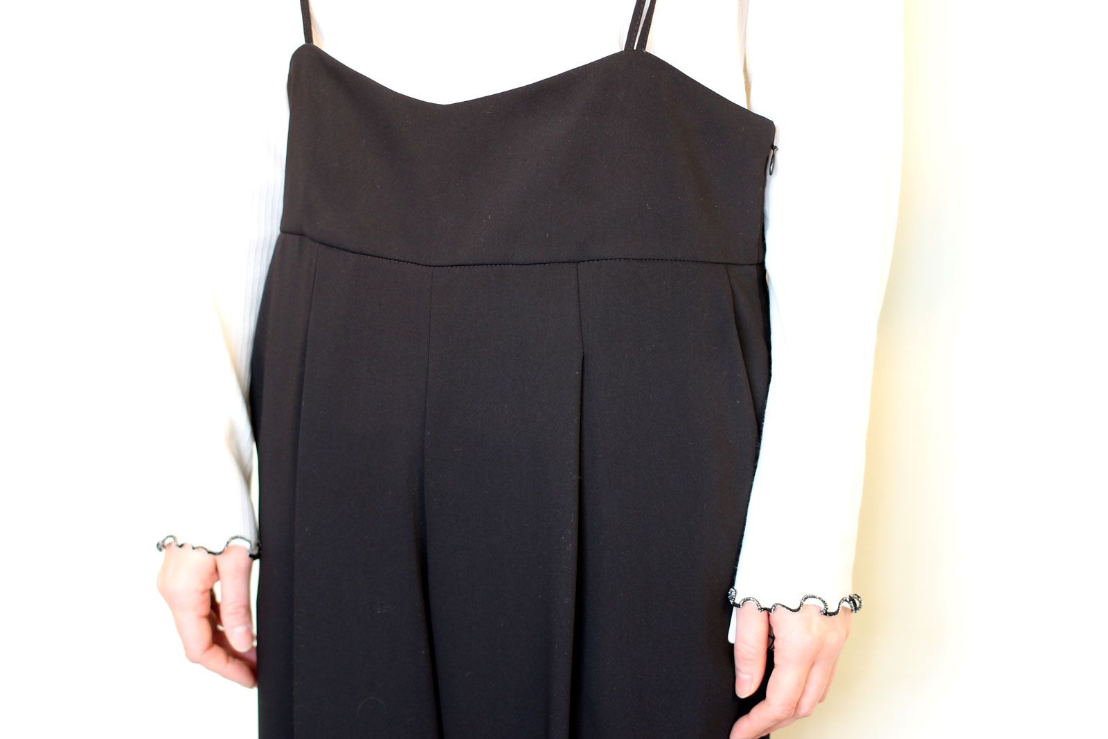 新品　ALEGRE ダブルクロスサロペット　ブラック ALEGRE]ダブルクロスサロペット | KOBUNSHA SELECT SHOP