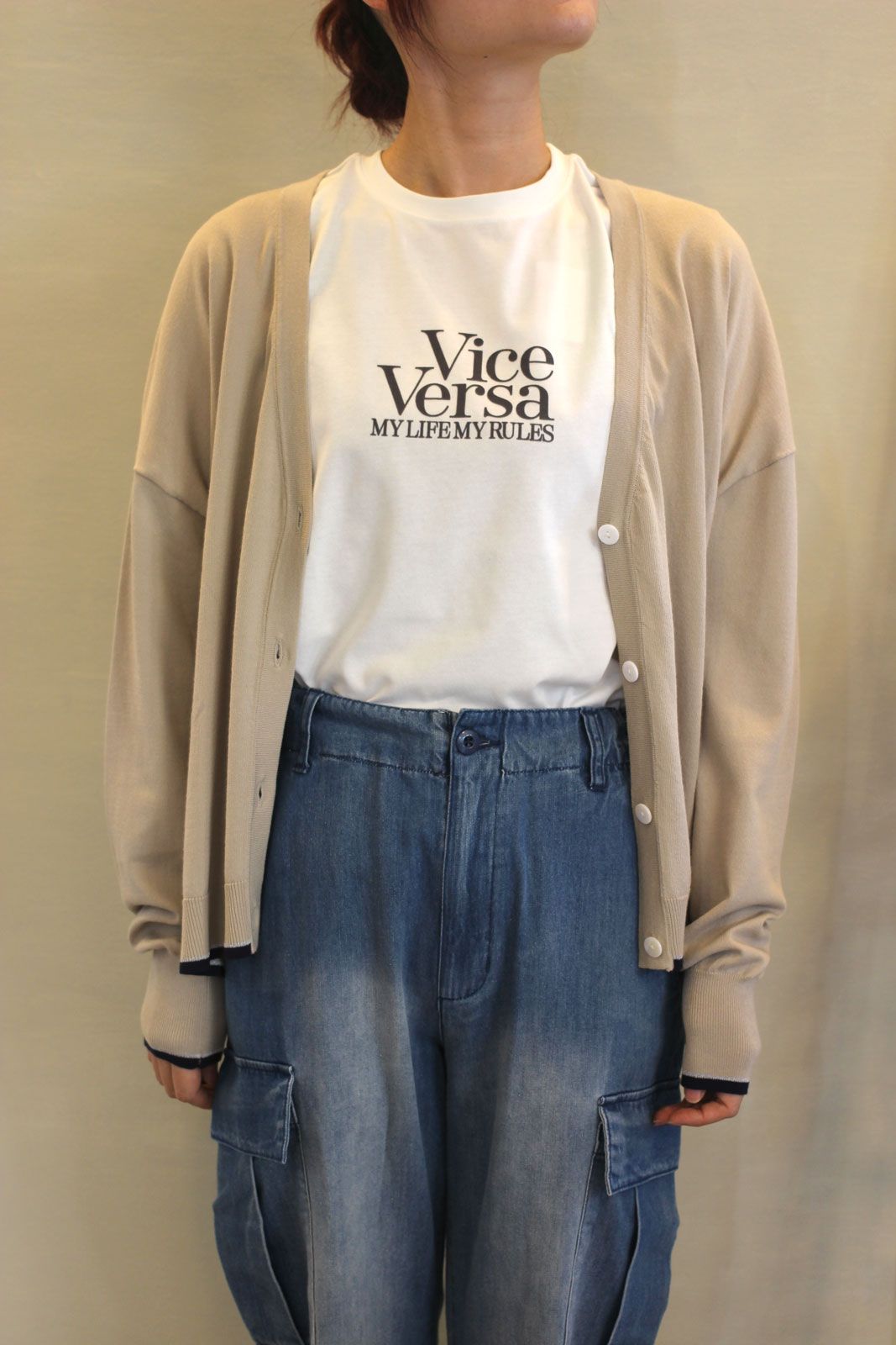 Vネックカーディガン グレージュ