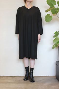 モナルーチェタック入りワンピース ブラック