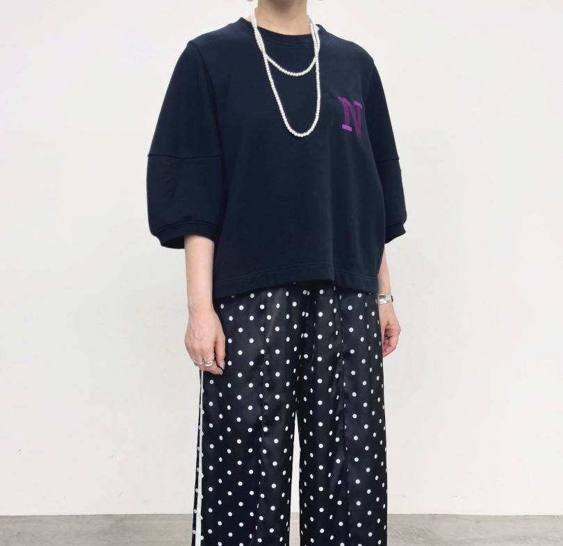 刺繍ロゴラグランスリーブ プルオーバー ブラック