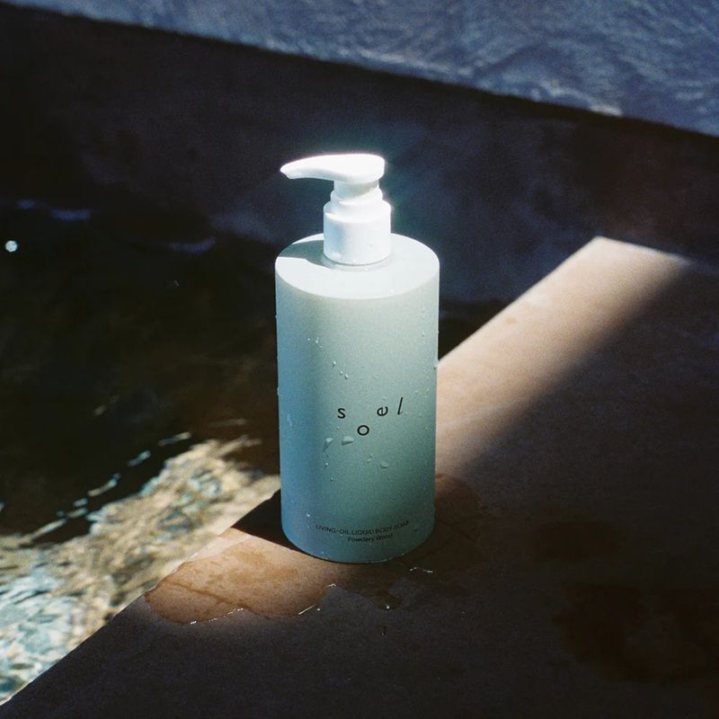 LIVING-OIL リキッドボディソープ Powdery Wood 400mL