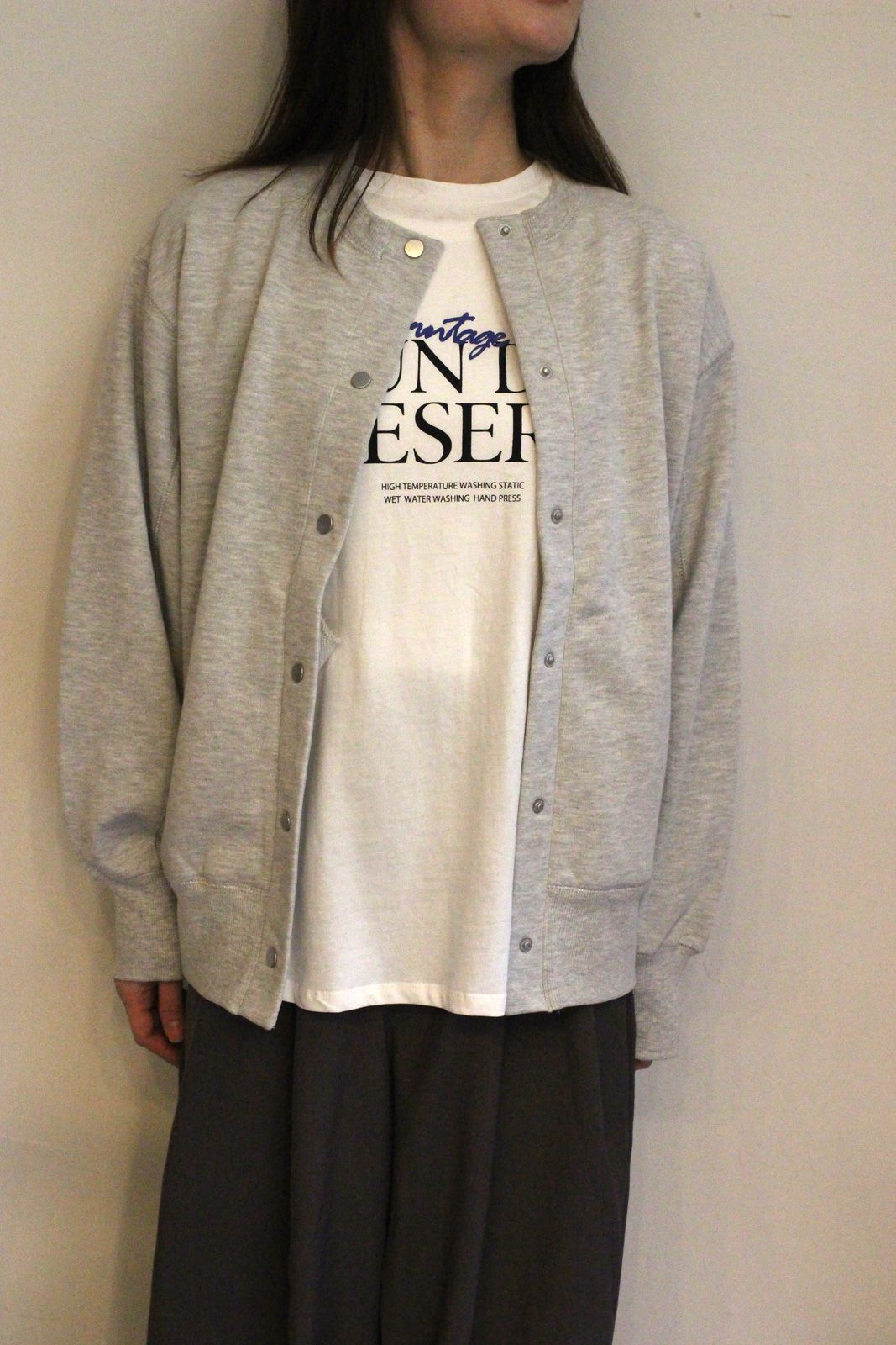 ラメステッチクルーネックカーディガン オートミール