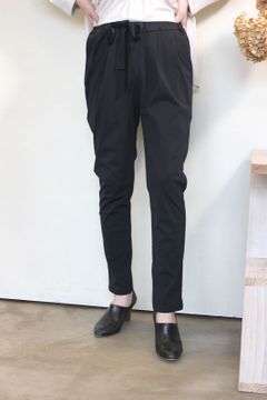 ハイテンションストレッチリボンテーパードパンツ ブラック