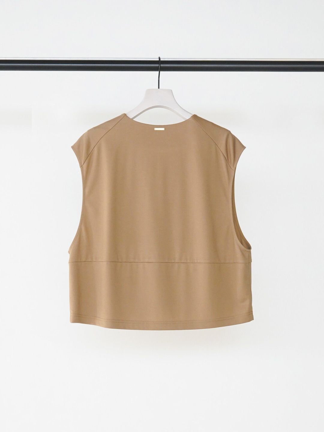 [8863-704GL] ポンチショートジレ ベージュ