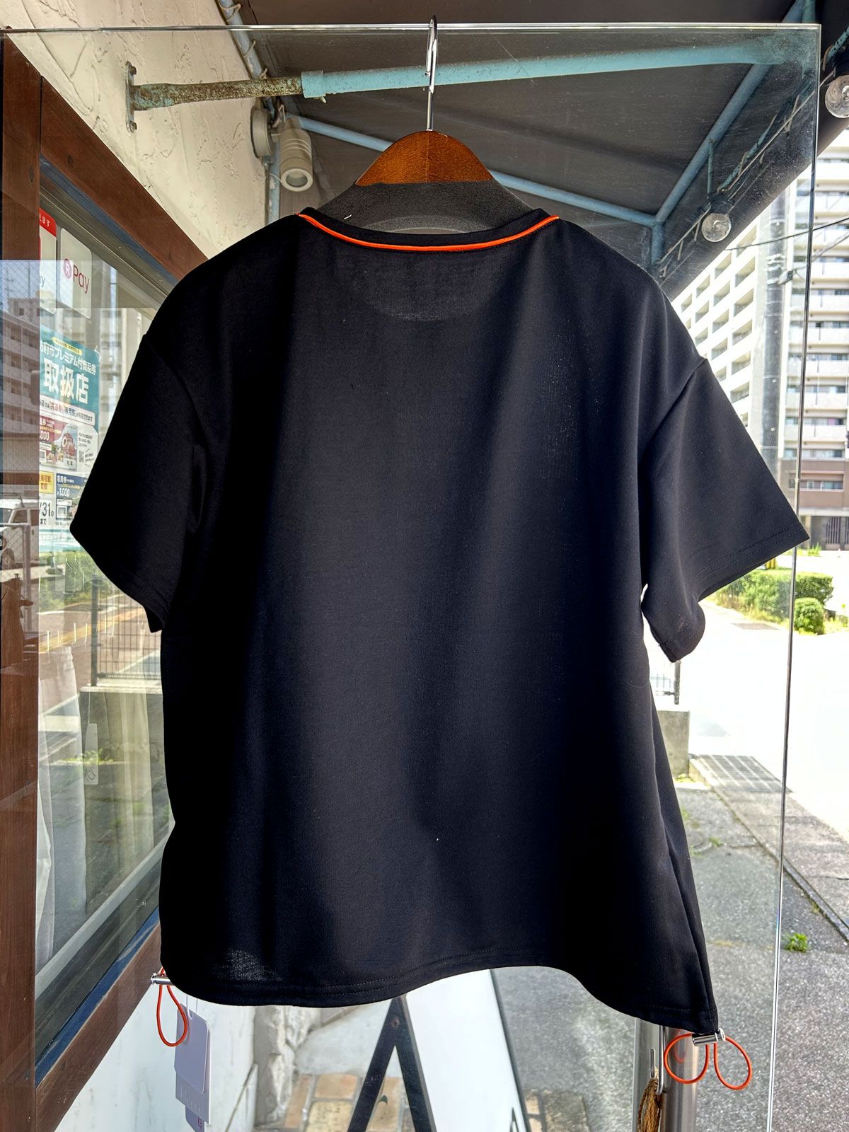 ネオンカラーナンバリングTシャツ ブラック