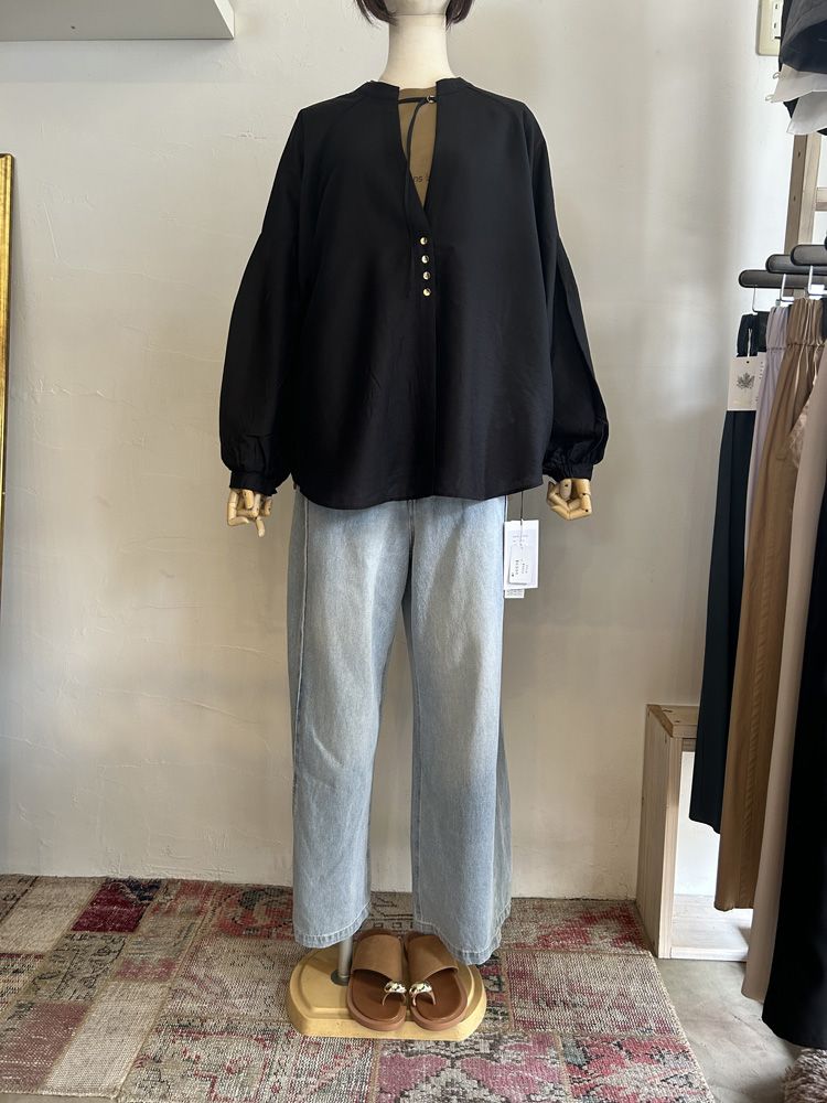 DENIM SIDE-TUCK PANTS ライトインディゴブルー
