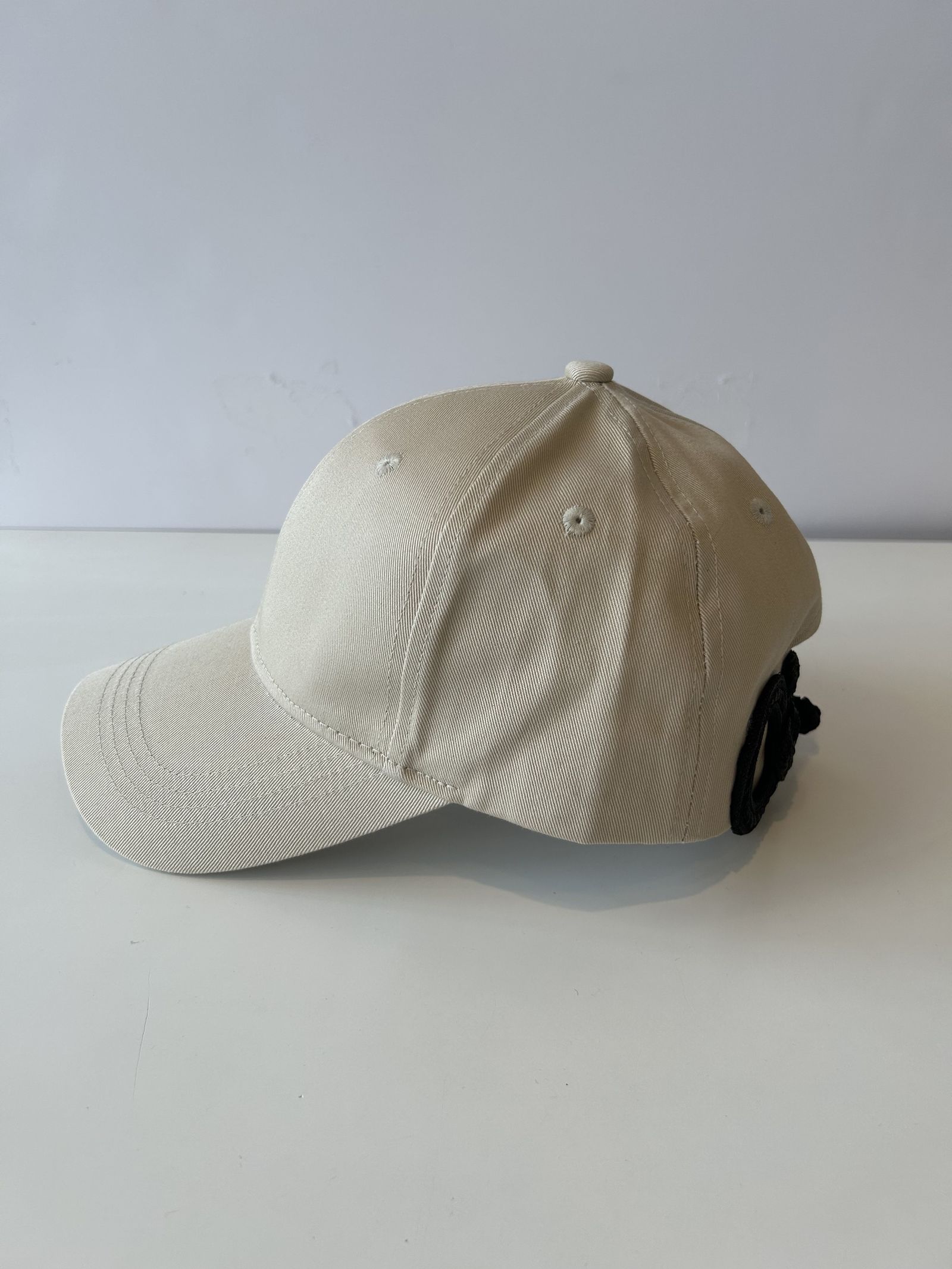 motif CAP ベージュ