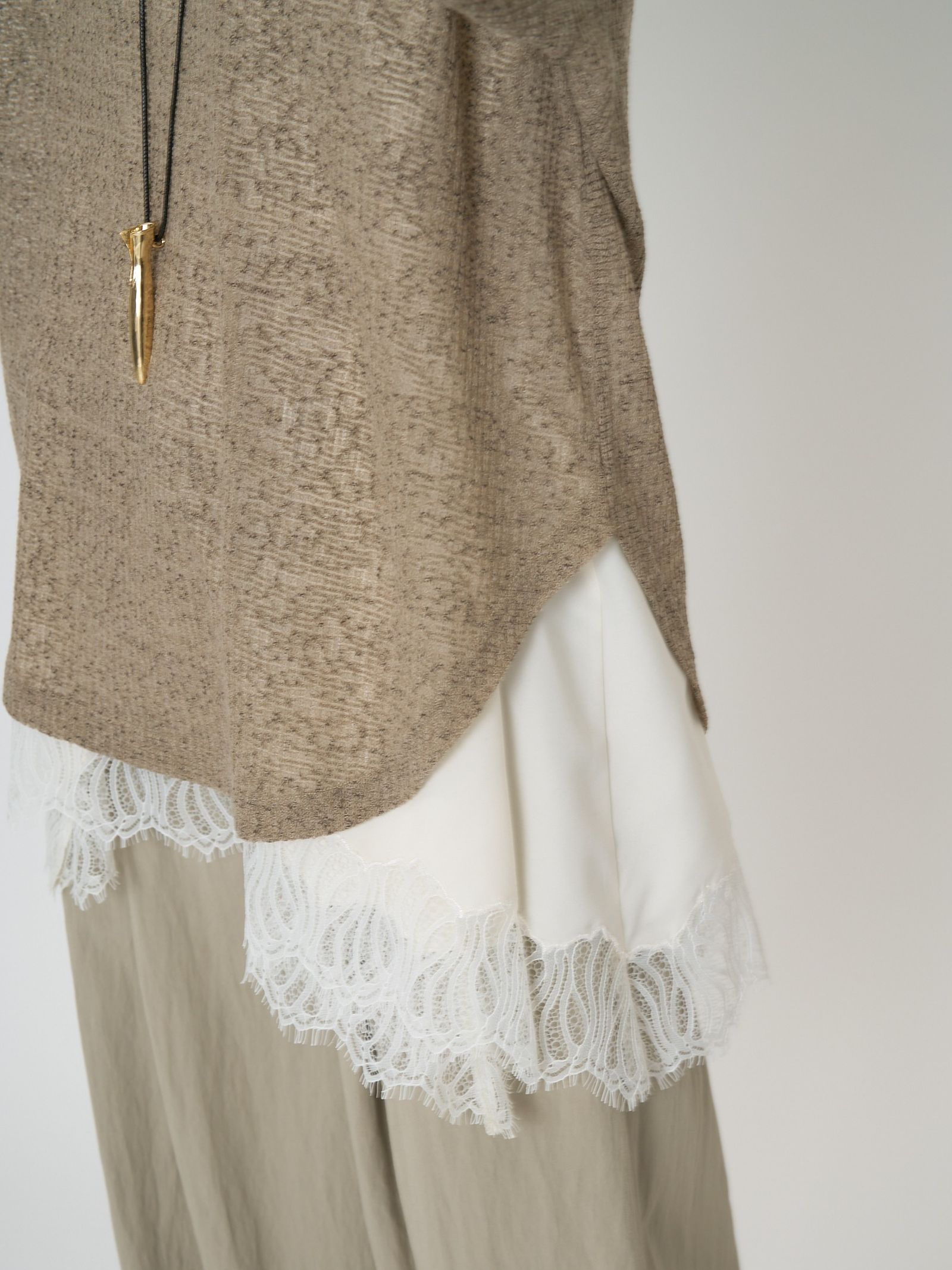 [8861-068GL] シアーフーディニットソー ベージュ