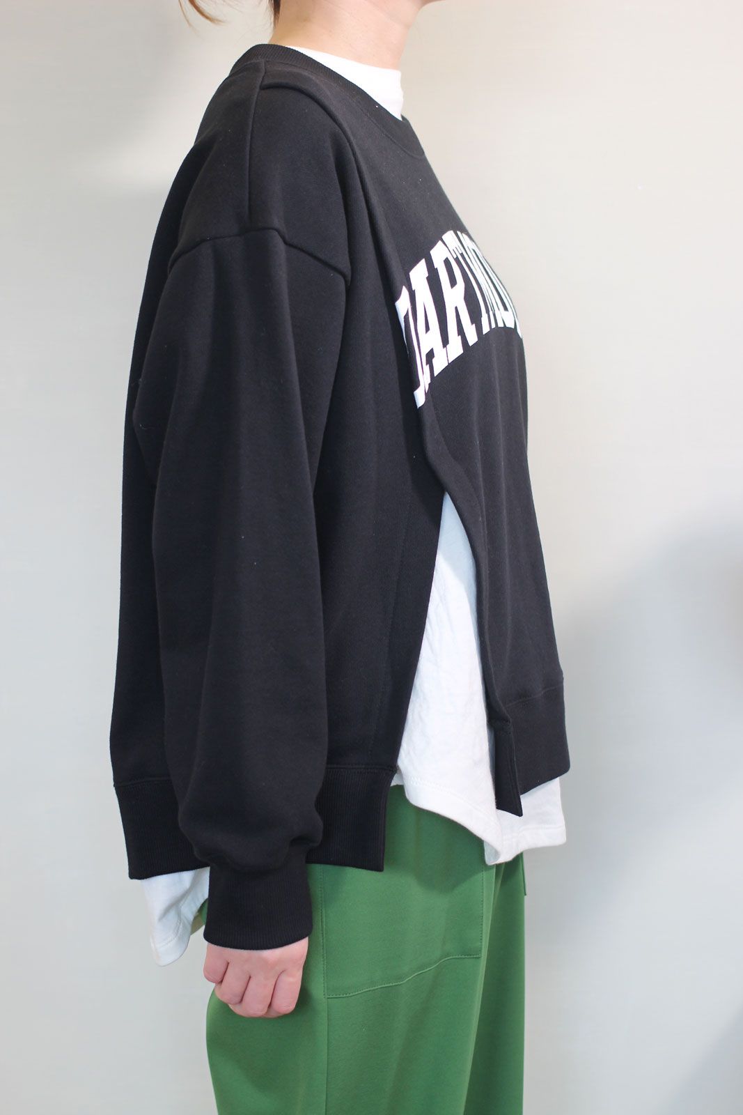 アシンメトリーロゴカットソー ネイビー