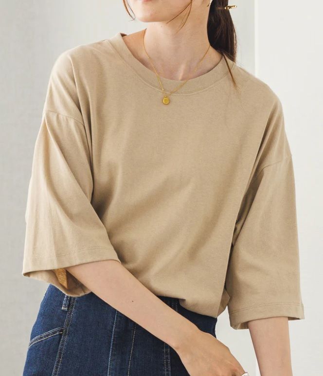 バックプリントTシャツ ベージュ