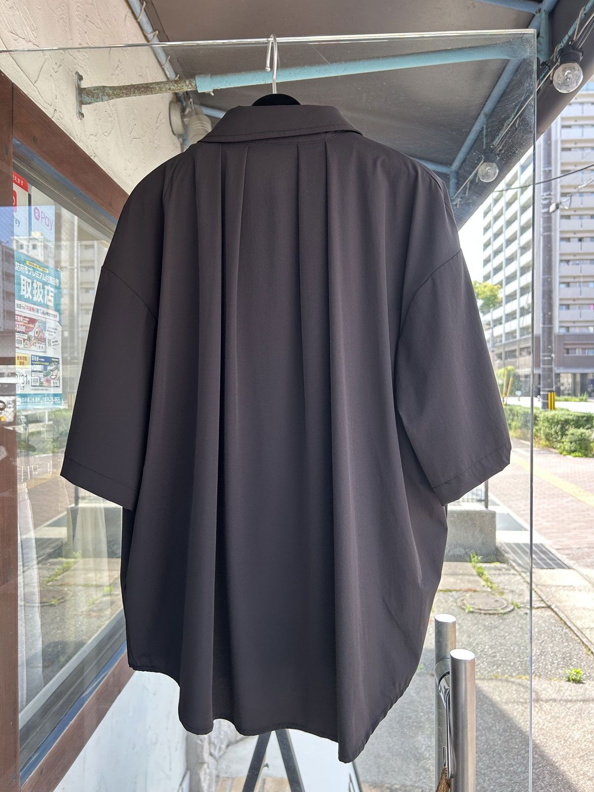 接触冷感バックタックシャツ ブラック