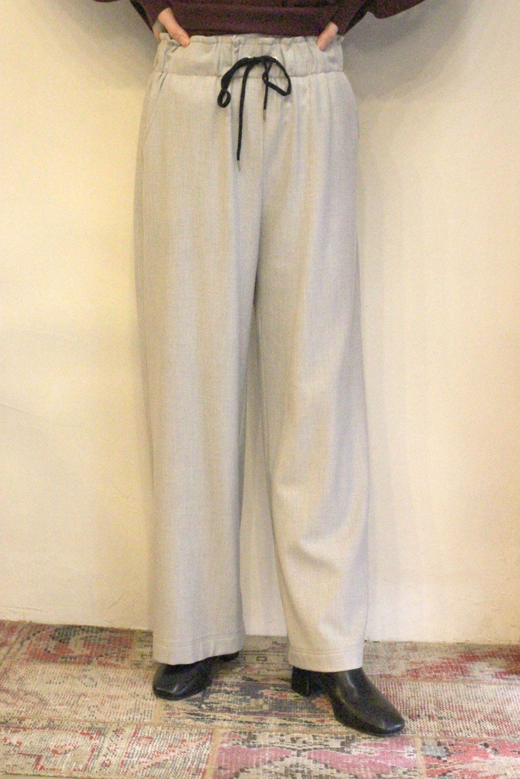 サキソニー無地セミワイドパンツ ライトグレー