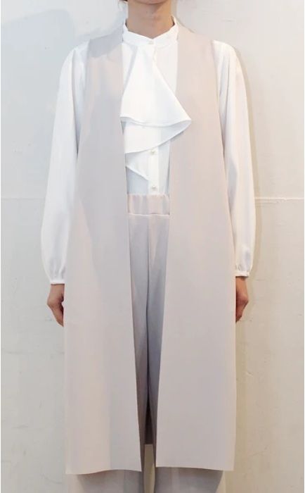 断ち切りダンボールニットロングジレ ベージュ