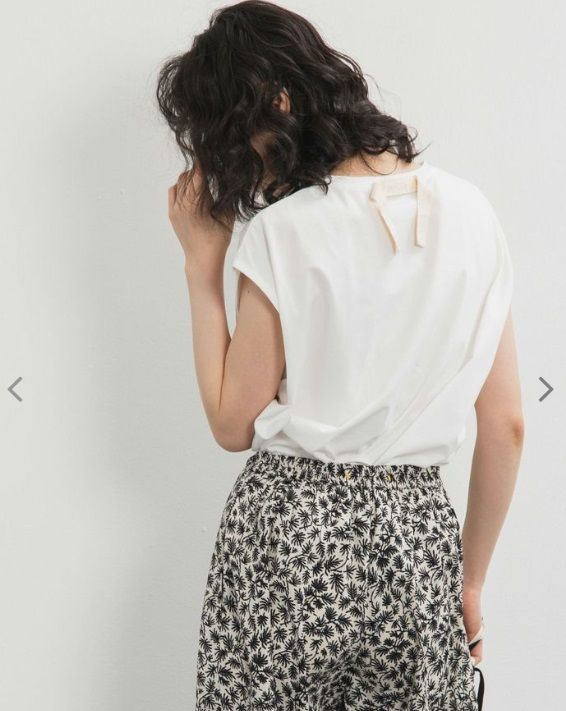 袖なしTシャツ 白豆