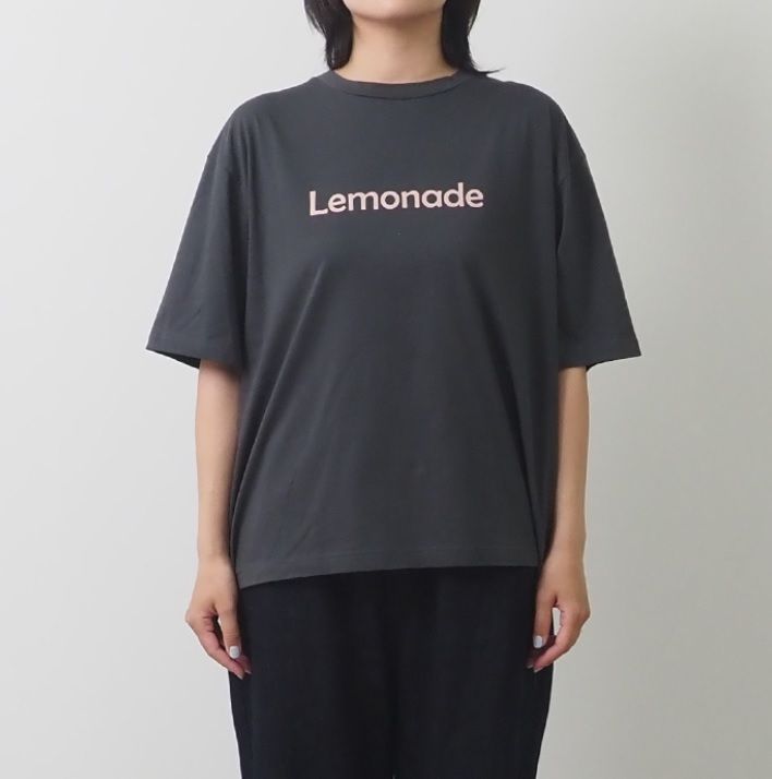 ラスティック天竺LemonadeプリントT ブラックxグリーン