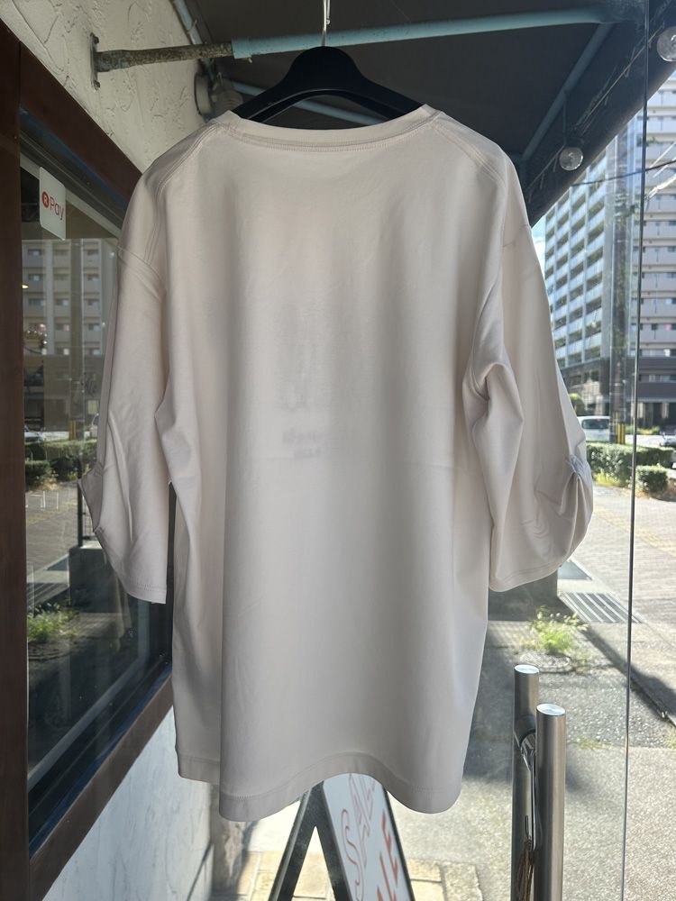 刺繍ロゴTシャツ アイボリー