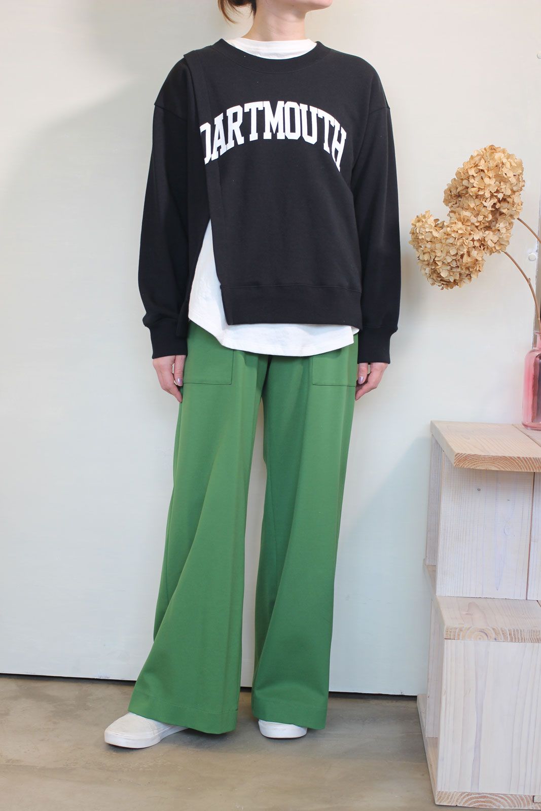 アシンメトリーロゴカットソー ネイビー