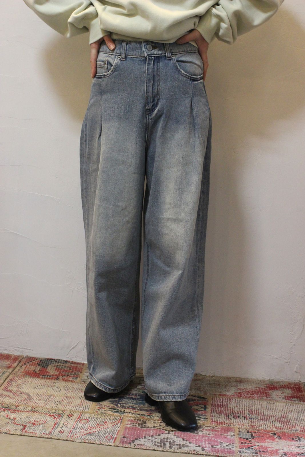 10ozポケットタック デニムパンツ ライトインディゴブルー