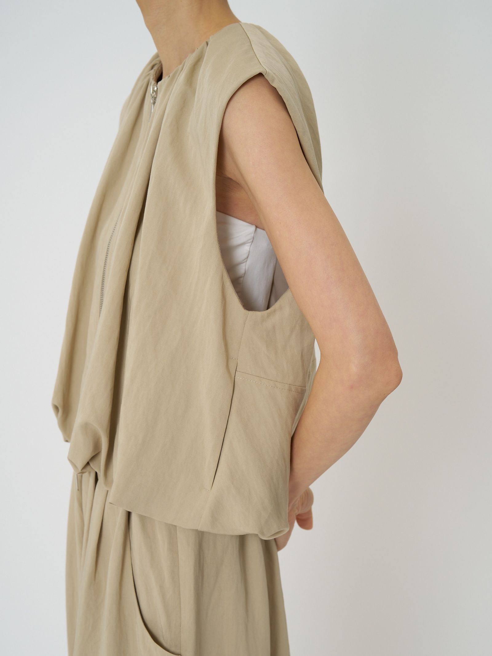 [4261-025MK] ダブルジップバルーンジレ ベージュ