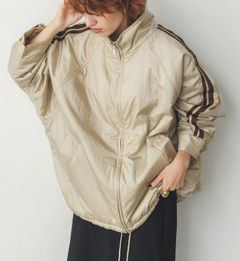 光沢ナイロンラインブルゾン ベージュ