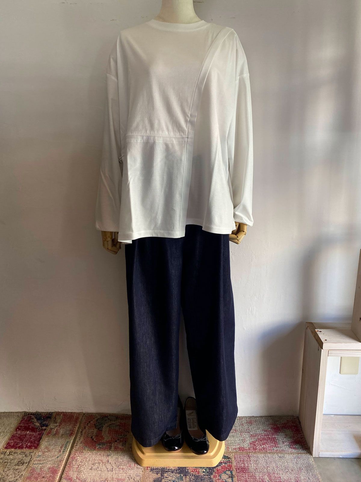 コンパクトスムース デザイントップス オフホワイト