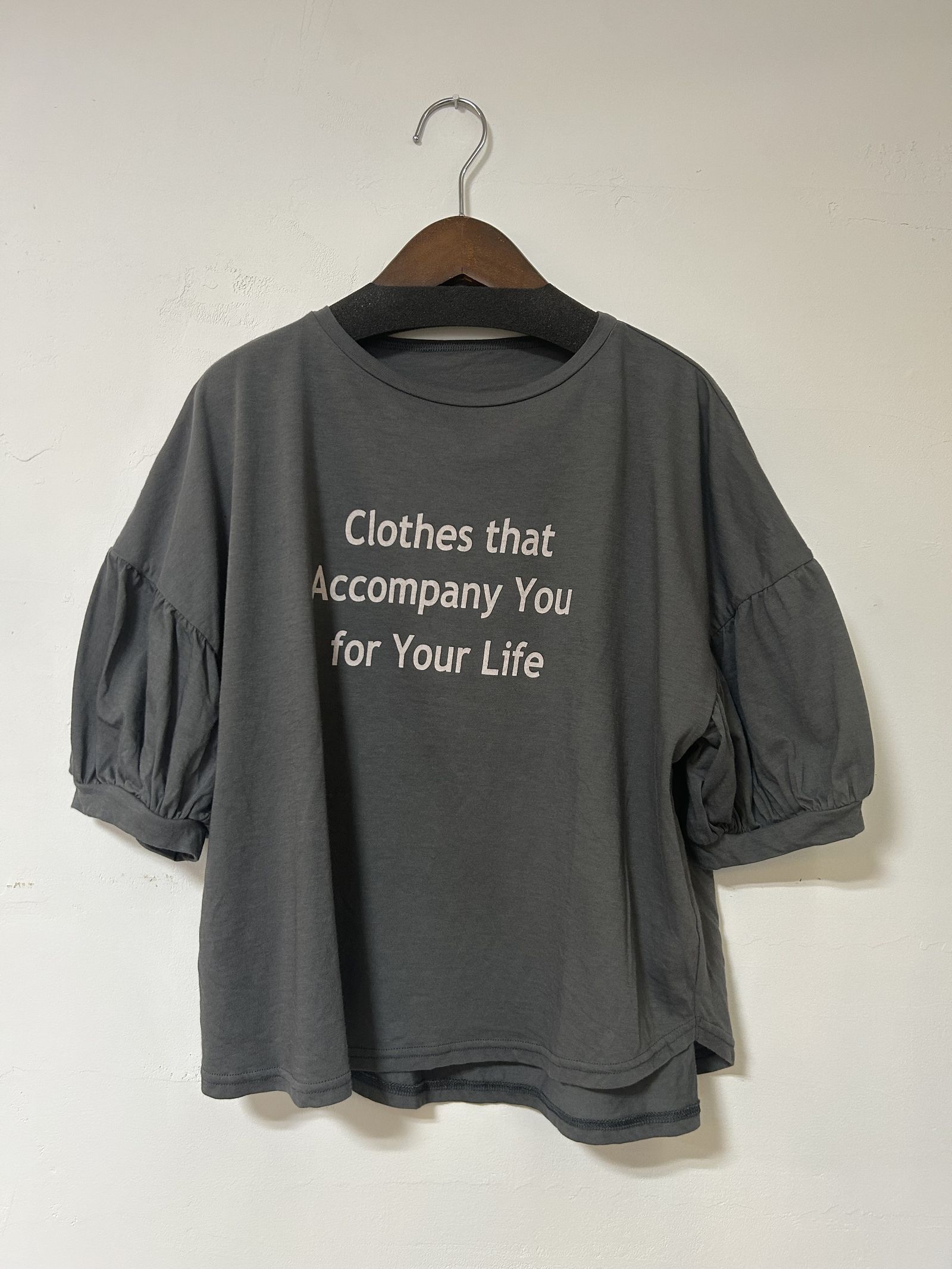 ClothesプリントT カーキグレー