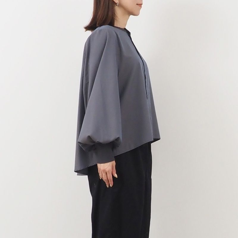 トロンとツイルフレアシャツ ベージュ