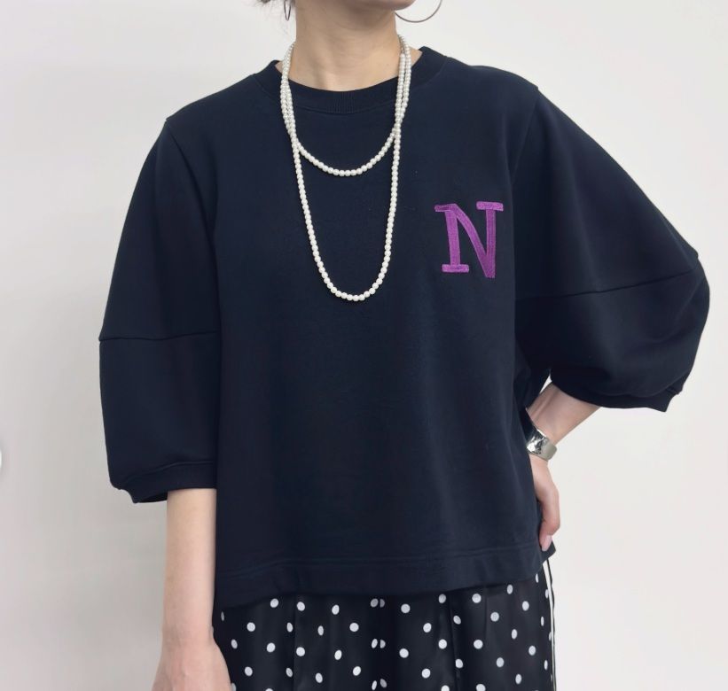 刺繍ロゴラグランスリーブ プルオーバー ブラック