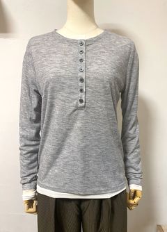 ヘンリーネックレイヤードTシャツ グレー×ホワイト