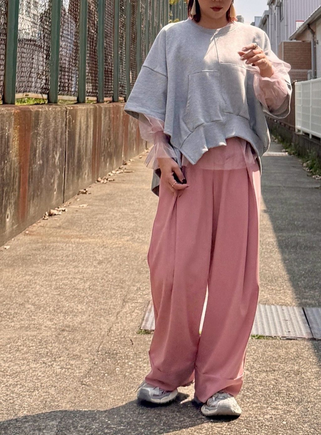 アシンメトリーSWプルオーバー グレー