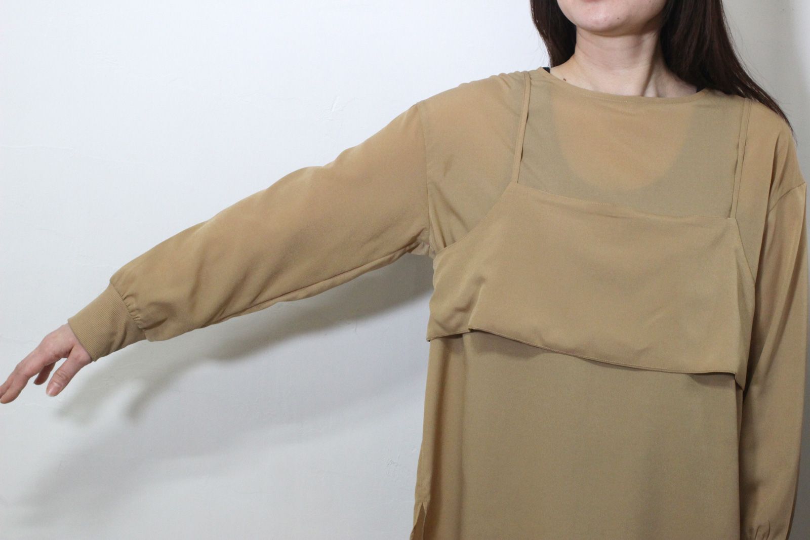 デシン キャミ付きプルオーバー ベージュ