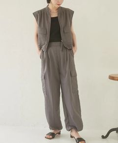 ナイロンショートベスト グレー