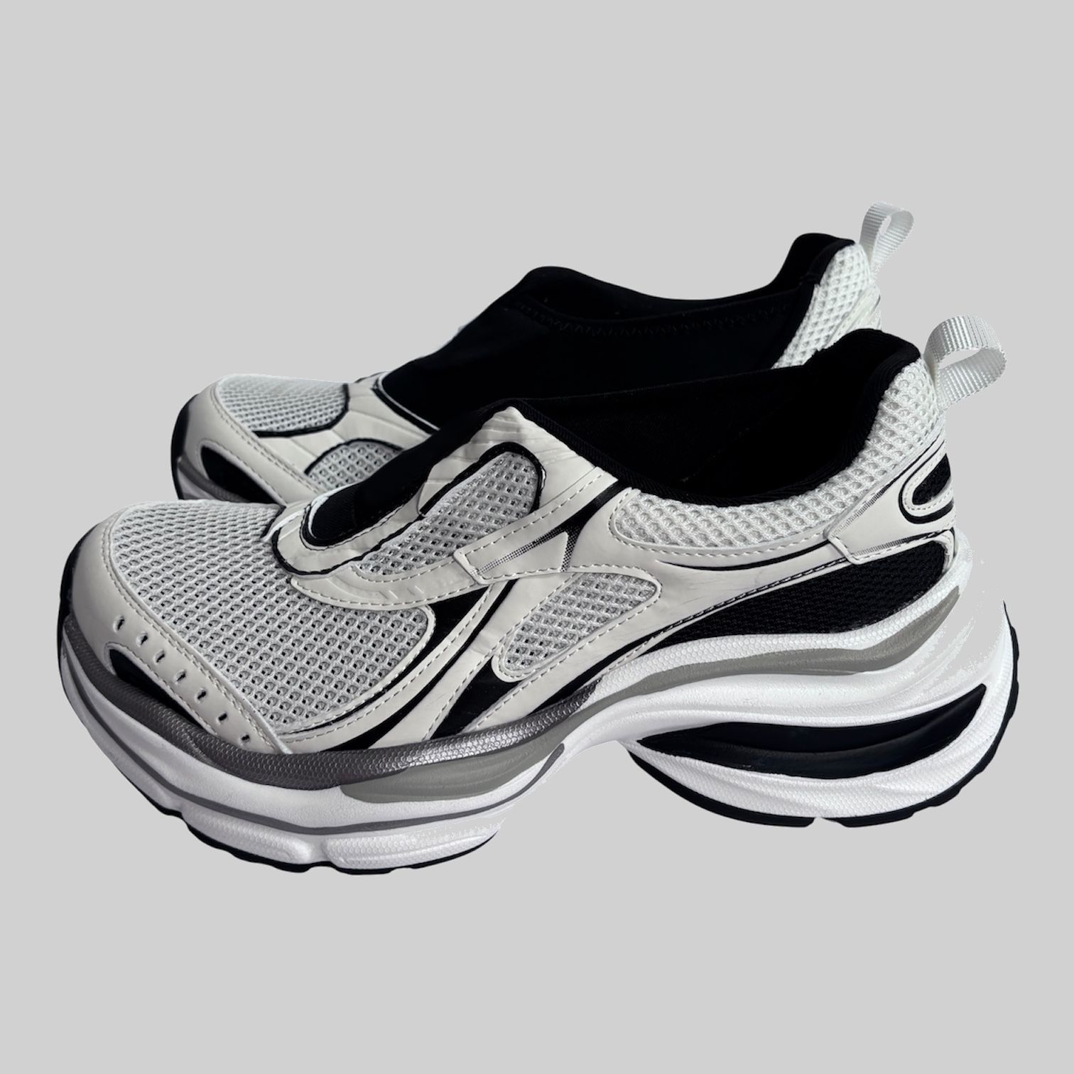 Mesh Slip-On Sneakers ブラック
