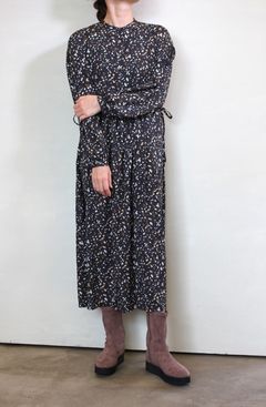 ジョーゼットプリントギャザーワンピース グレー