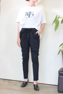 ハイテンションストレッチリボンテーパードパンツ ブラック