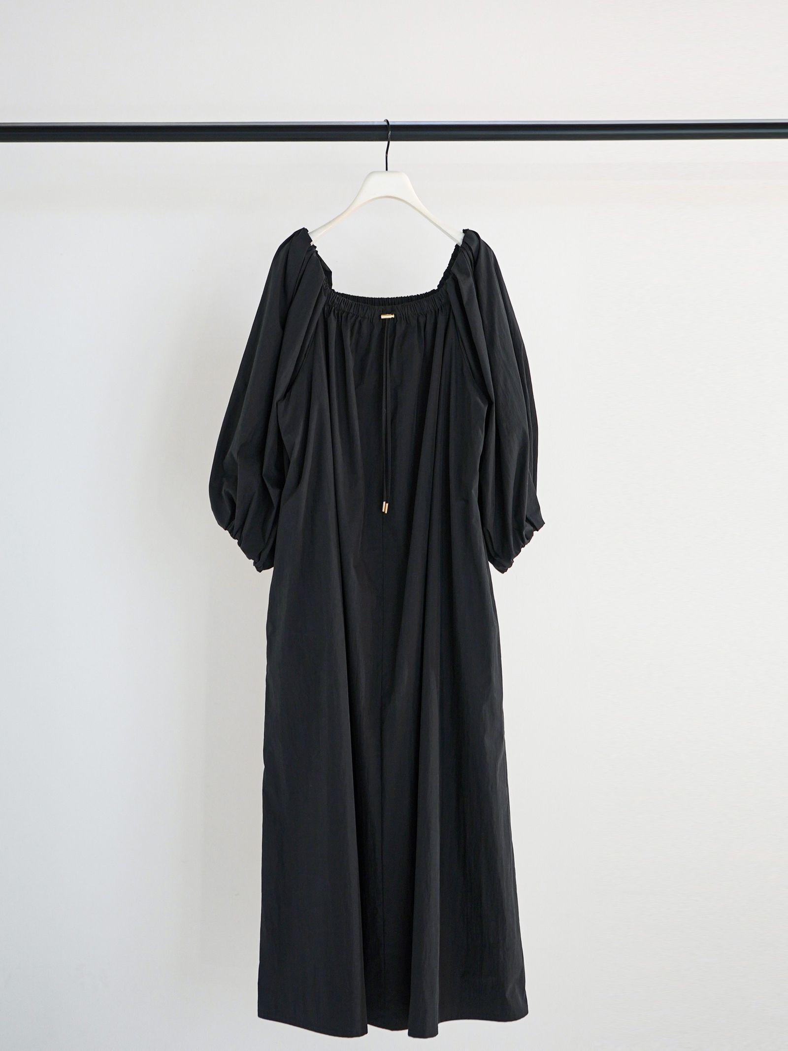 [5261-034MK] ボリュームスリーブOP ブラック