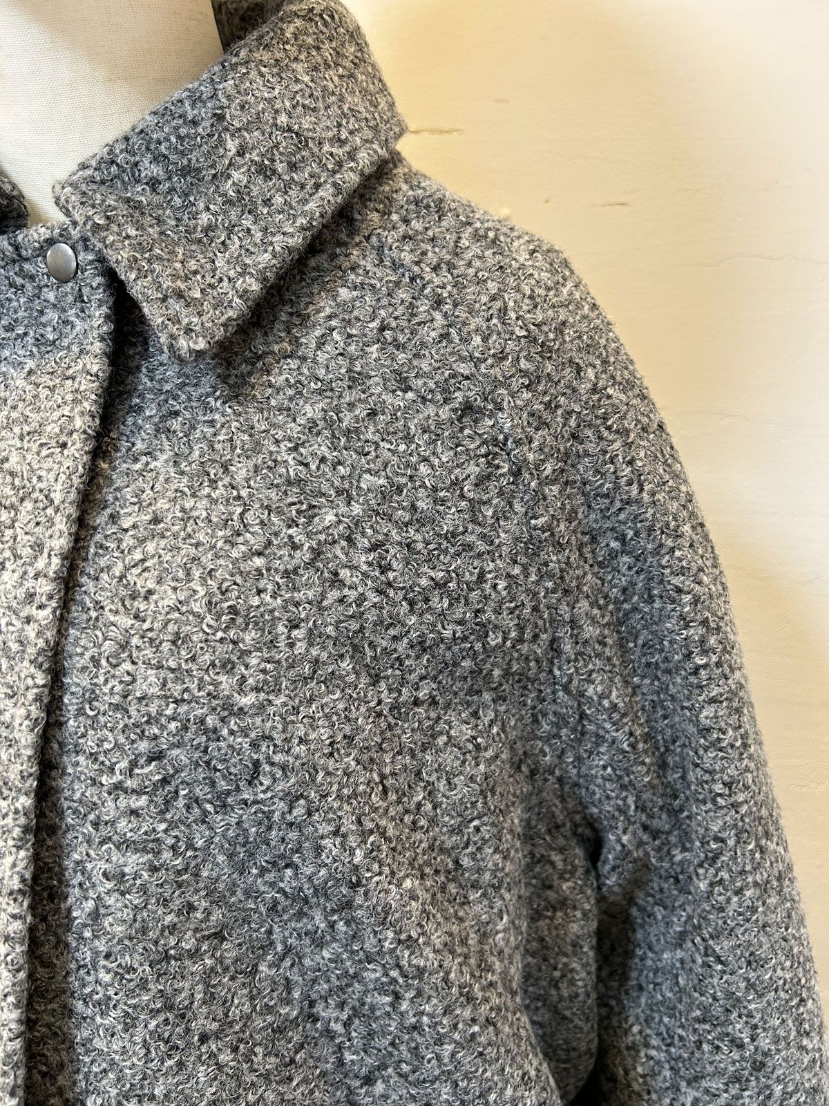 くるくるブークレショートブルゾン 杢グレー