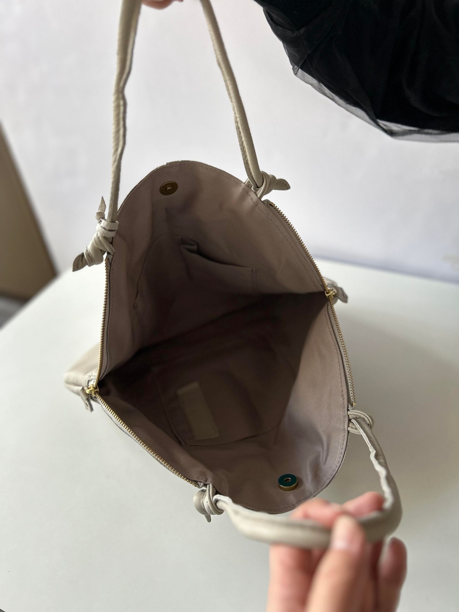 ENVAN TATE S グレー
