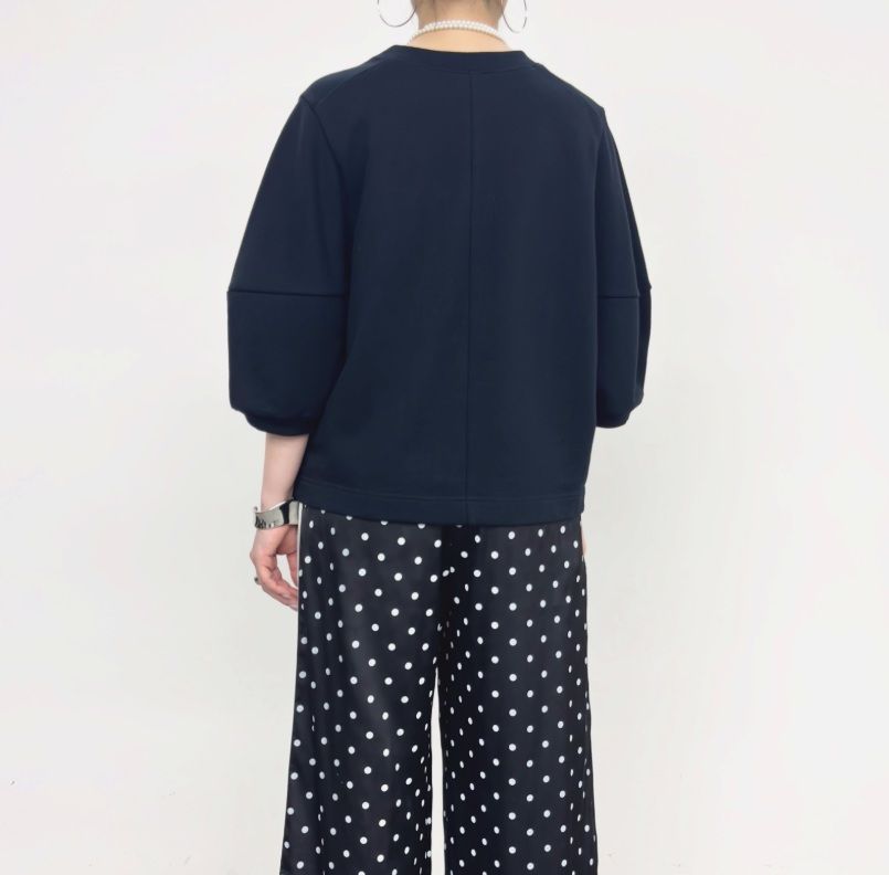 刺繍ロゴラグランスリーブ プルオーバー ブラック