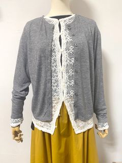レースレイヤードカーディガン グレー